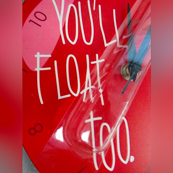 ‘It’ wall clock - Picture 2 of 4